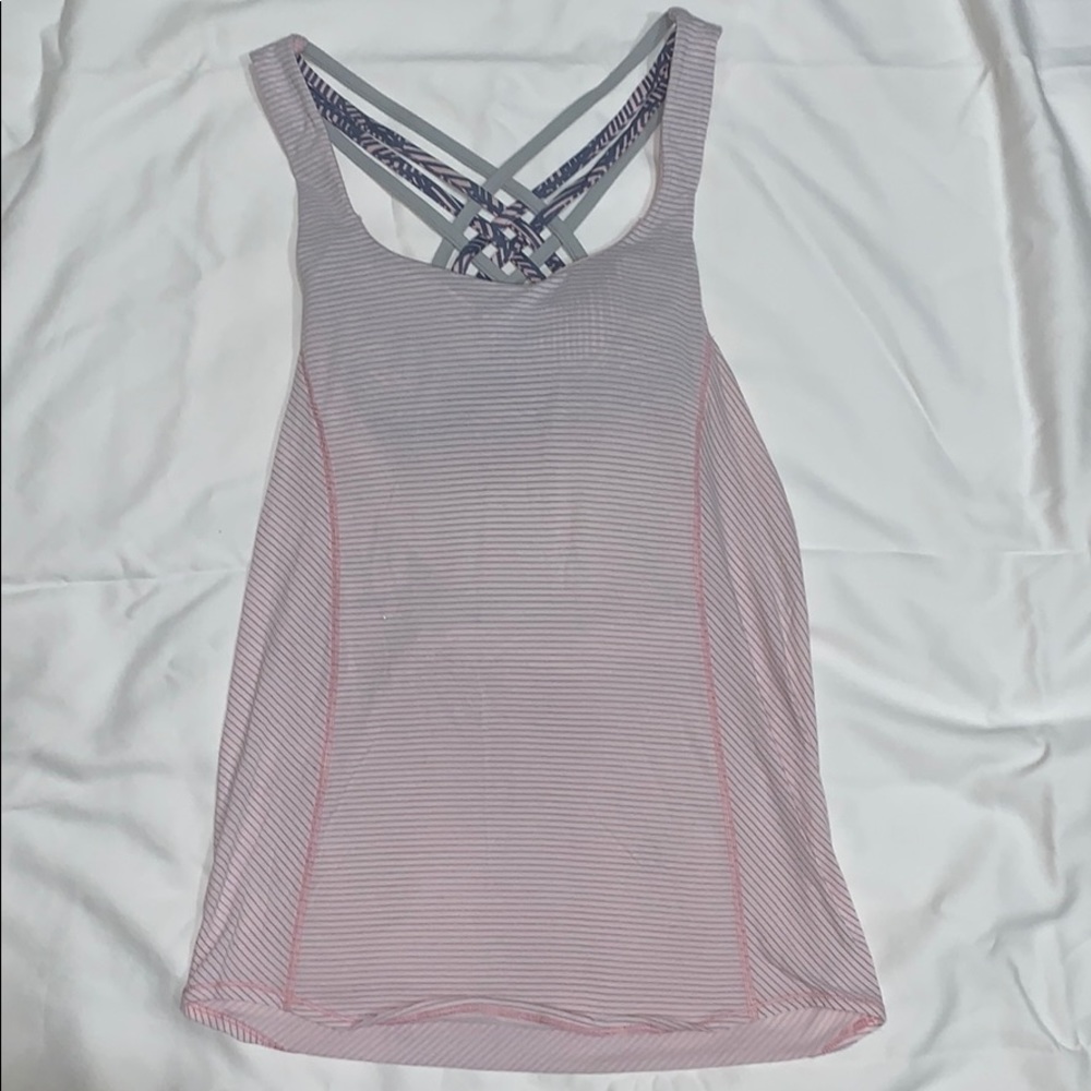 Lululemon top with built in bra